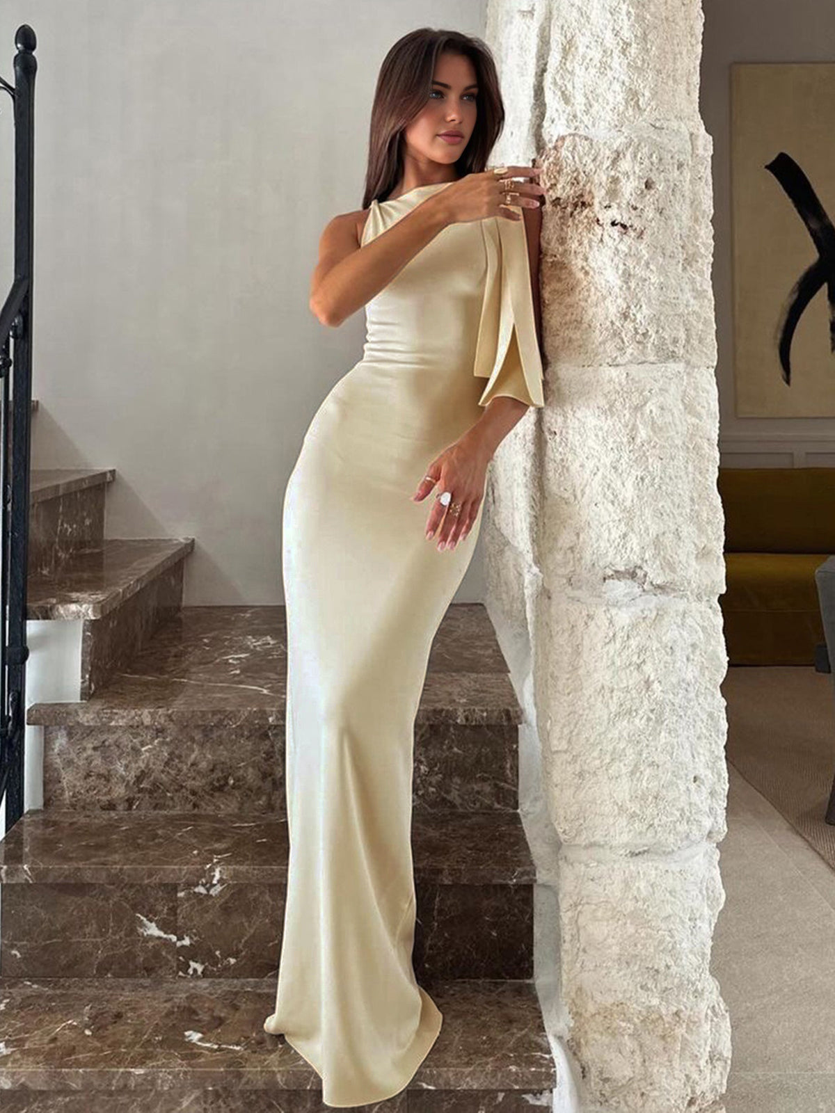 Amélie - Elegante Getailleerde Maxi Jurk met Strikdetail
