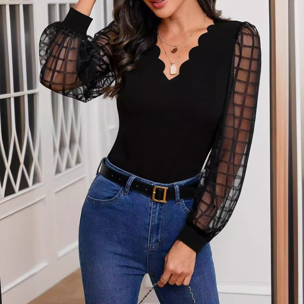 Elena - Elegante Top met Mesh Mouwen en Golvende Halslijn