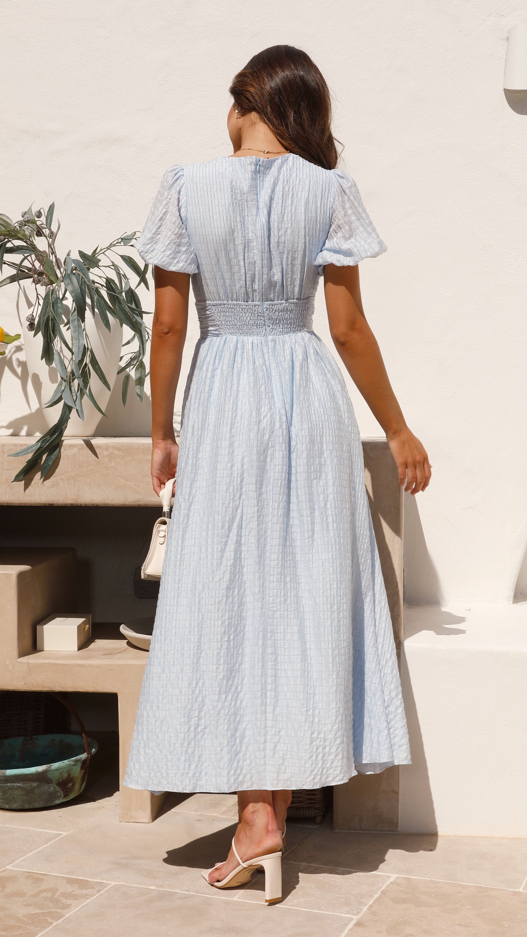 Evelyn - Elegante Bohemian Maxi Jurk met Diepe V-hals en Knoopdetail
