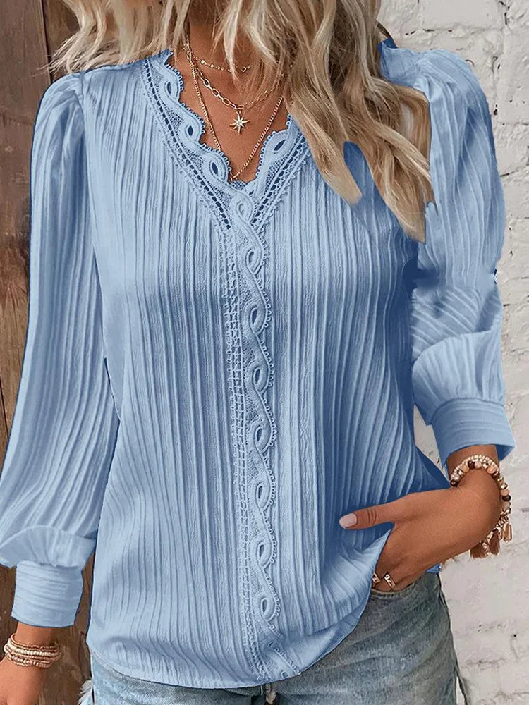 Sophie - Elegante Geplooide Blouse met Kantdetails