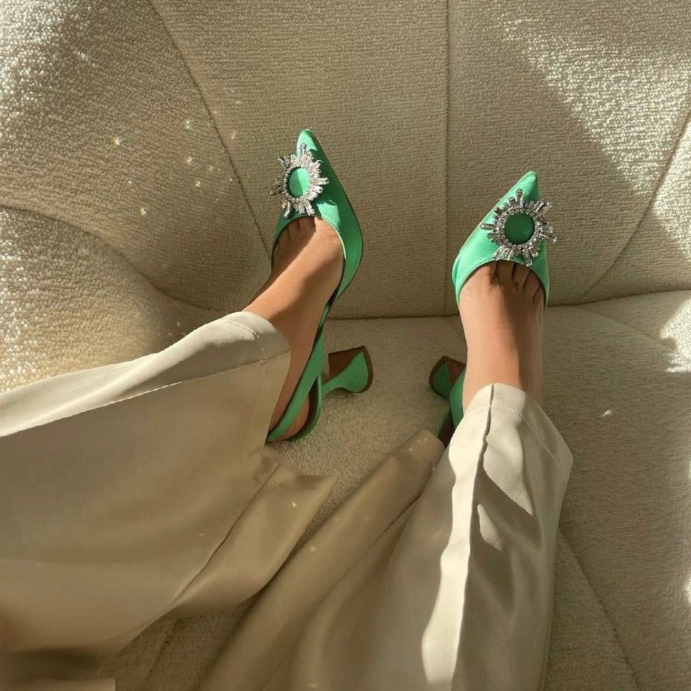 Victoria - Chic Slingback Pumps met Strass Detail en Spitse Neus