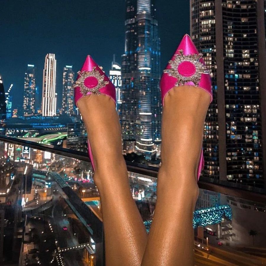 Victoria - Chic Slingback Pumps met Strass Detail en Spitse Neus