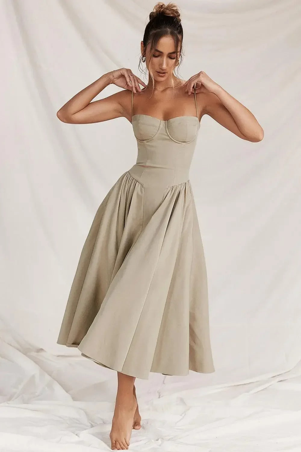 Isabelle - Elegante Strapless Midi Jurk met A-lijn
