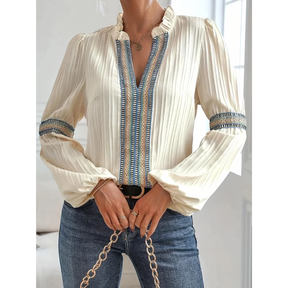 Elise – Boho Chic Blouse met Borduursels & Lange Mouwen