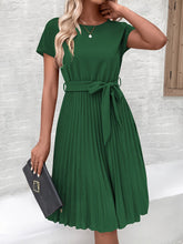 Eliana - Elegante Plooi Jurk met Strik en Korte Mouwen