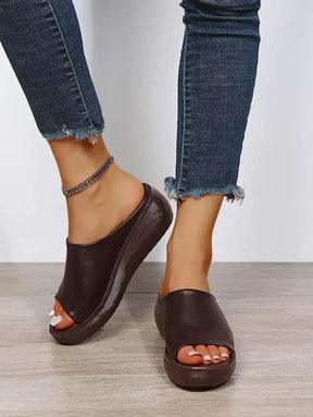 Anna - Comfortabele Leren Slippers met Sleehak