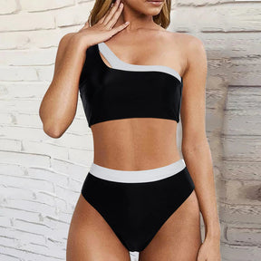 Mila - Trendy Asymmetrische Bikini met High-Waist Slip