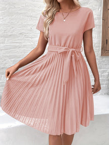 Eliana - Elegante Plooi Jurk met Strik en Korte Mouwen