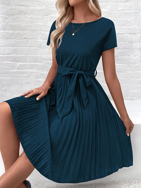 Eliana - Elegante Plooi Jurk met Strik en Korte Mouwen