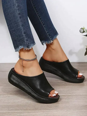 Anna - Comfortabele Leren Slippers met Sleehak