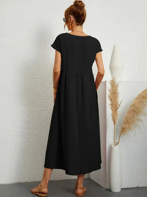 Amélie - Minimalistische Midi Jurk met Relaxte Pasvorm en Korte Mouwen