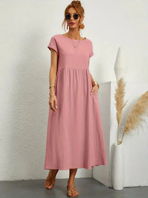Amélie - Minimalistische Midi Jurk met Relaxte Pasvorm en Korte Mouwen