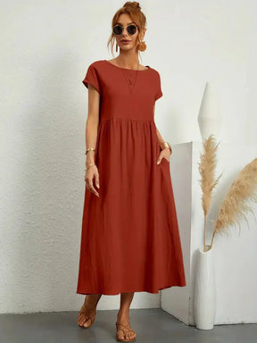 Amélie - Minimalistische Midi Jurk met Relaxte Pasvorm en Korte Mouwen