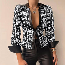 Selena – Getailleerd Imitatielederen Overhemd met Geplooid Detail