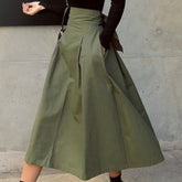 Charlotte – Stijlvolle Hoge Taille A-Lijn Midi-Rok met Strikdetail