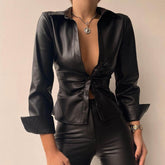 Selena – Getailleerd Imitatielederen Overhemd met Geplooid Detail
