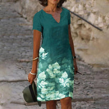 Julia - Trendy V-hals Jurk met Elegante Details