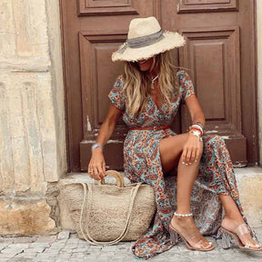 Isabella - Luxe Jurk met V-hals en Bloemenpatroon