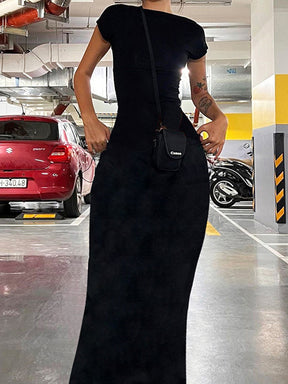 Natalia - Sexy Lange Jurk met Open Rug en Bodycon Pasvorm