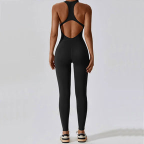 Valeria – Naadloos Sportief Jumpsuit met Open Rug en Strakke Pasvorm