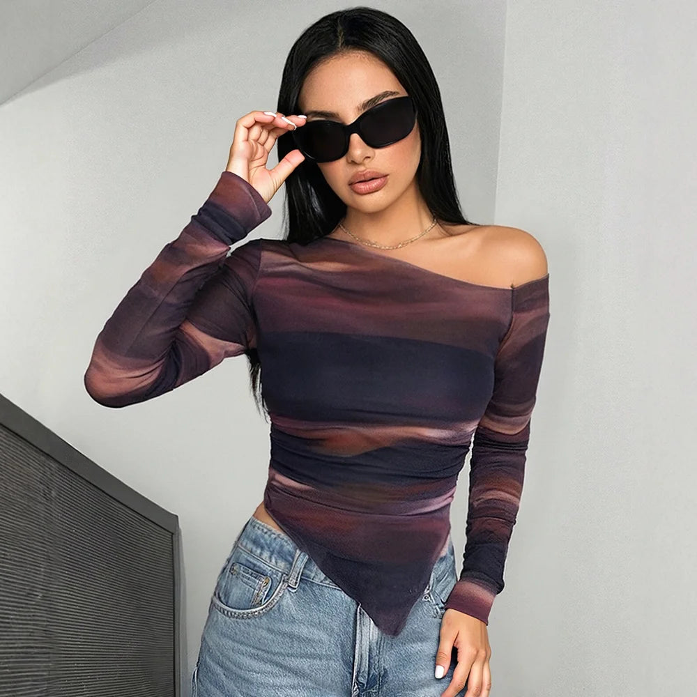 Selena - Trendy Asymmetrische Mesh Top met Lange Mouwen