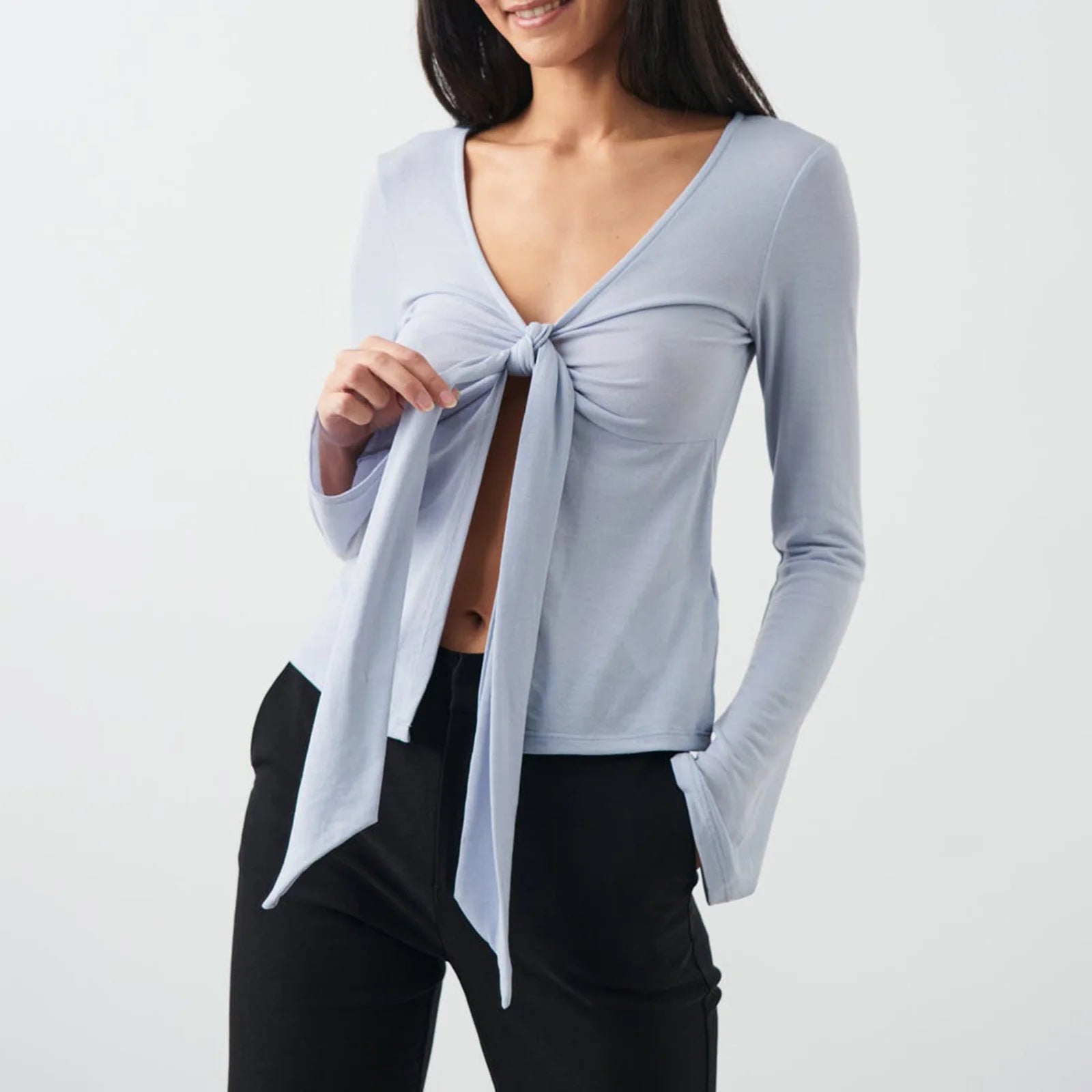 Isabelle - Trendy Crop Top met Lange Mouwen & Strikdetail