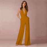 Sofia - Elegante Mouwloze Jumpsuit met Diepe Hals en Wijde Pijpen