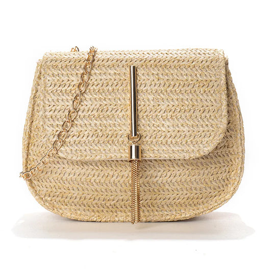 NaturalGlam - Stro Crossbody Tas met Gouden Ketting en Decoratief Sluitstuk