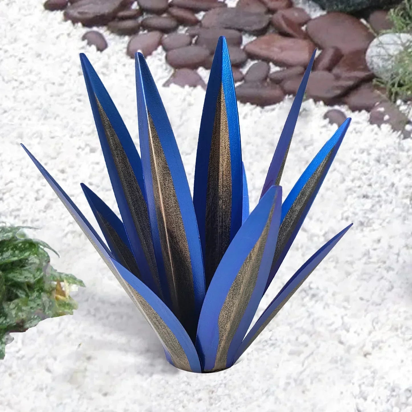 OutdoorGarden - Handgemaakte, beschilderde metalen agave planten