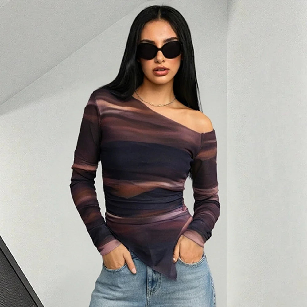 Selena - Trendy Asymmetrische Mesh Top met Lange Mouwen