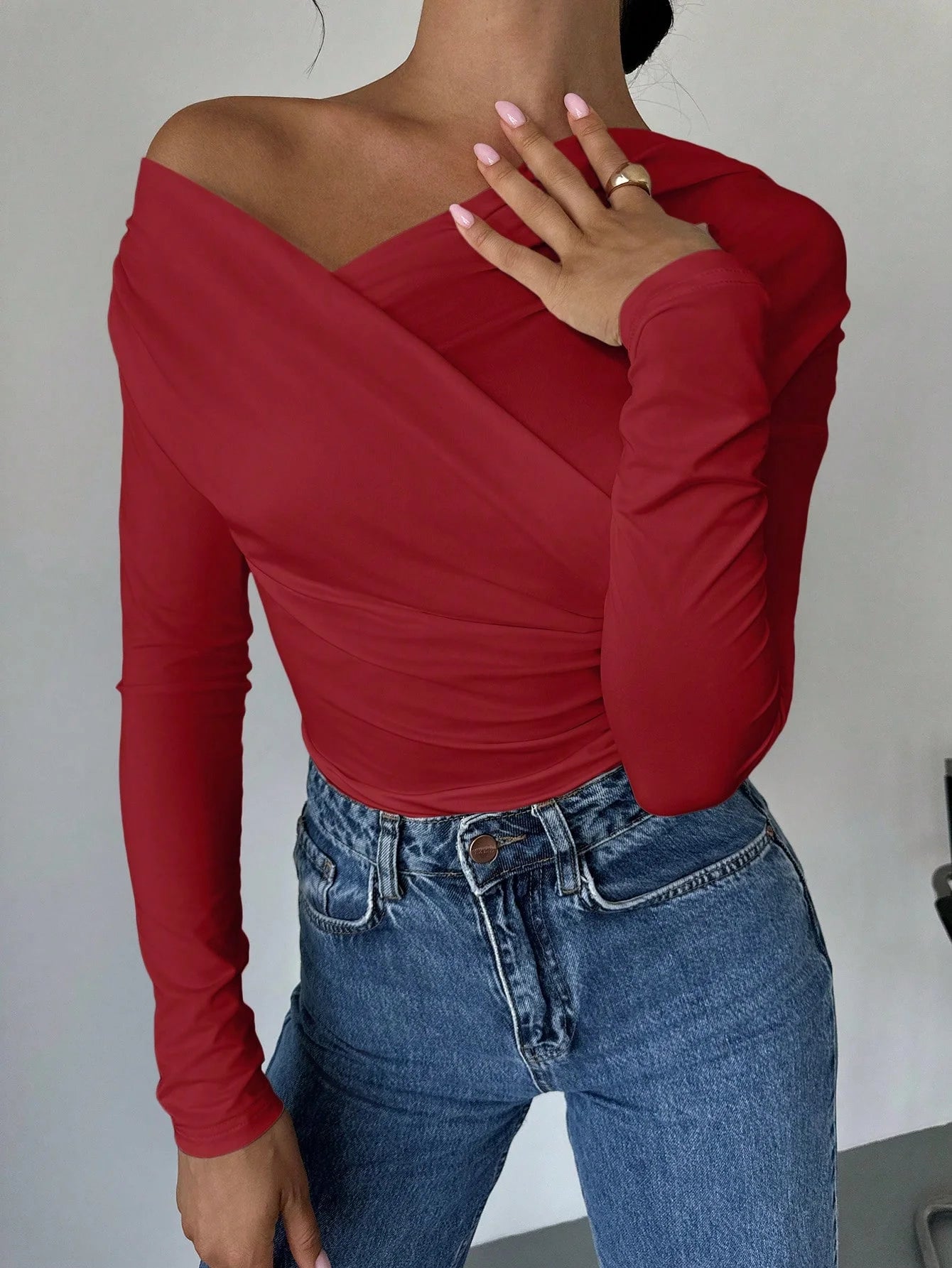 Elisa - Elegante Off-Shoulder Top met Lange Mouwen