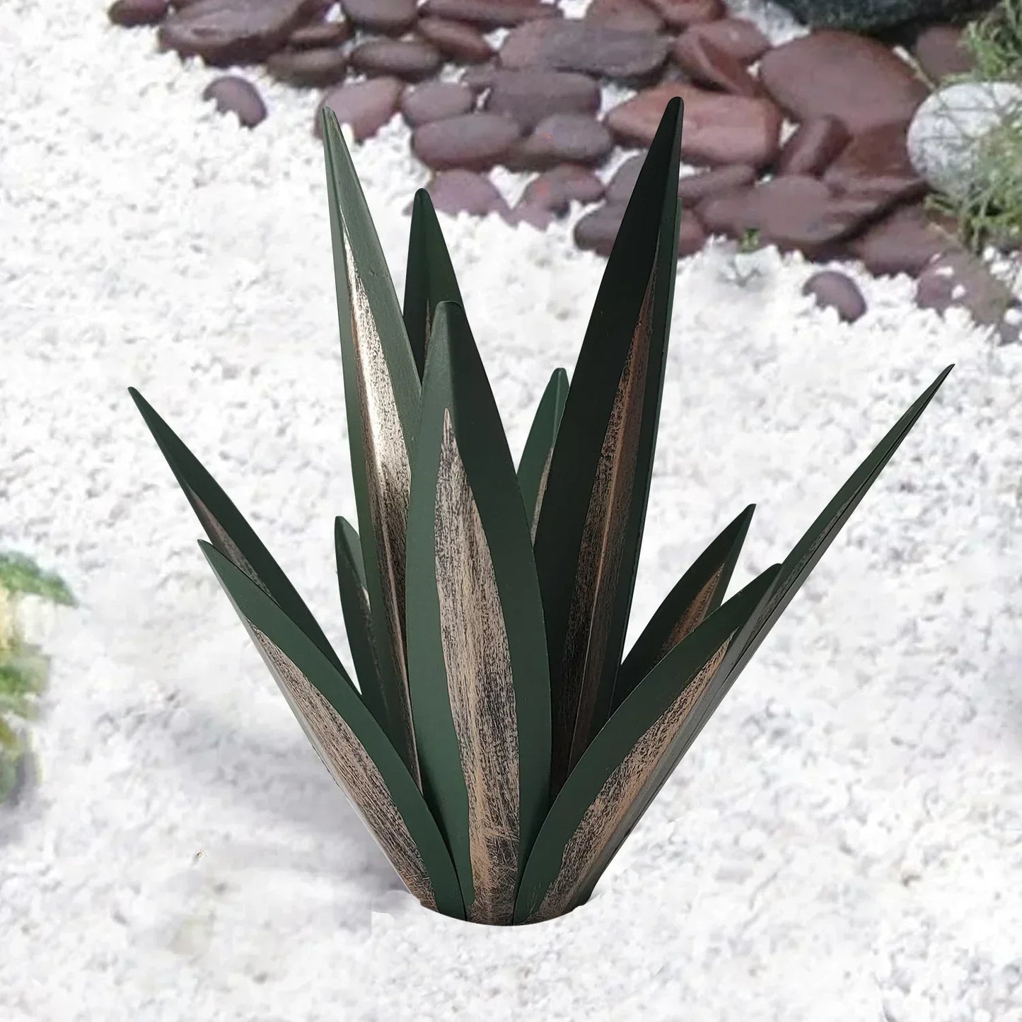 OutdoorGarden - Handgemaakte, beschilderde metalen agave planten