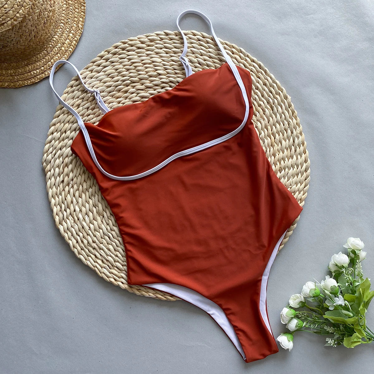 Sophie - Elegant Cut-Out Monokini met Verstelbare Bandjes