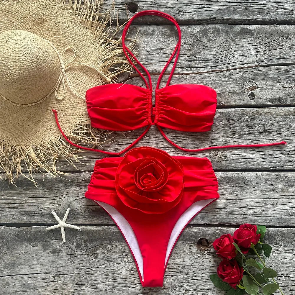 Sanne - Luxe Bikini Set met Bloemdetail en High-Waist Slip