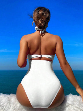 Isabella – Verleidelijke Halternek Monokini met Luxe Cut-Outs