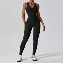 Valeria – Naadloos Sportief Jumpsuit met Open Rug en Strakke Pasvorm