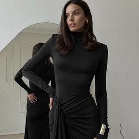 Ella - Elegante Maxi Jurk met Hoge Hals en Sexy Split