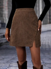 Clara - Elegante Ribfluwelen Rok met Zijsplit