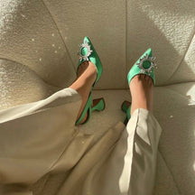 Victoria - Chic Slingback Pumps met Strass Detail en Spitse Neus