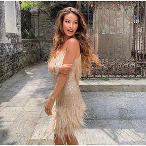 Serena - Glamoureuze Fringe Cocktailjurk met Veren