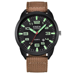 NightGlow - Stijlvol Quartz Horloge met Oplichtende Wijzerplaat en Kalenderfunctie